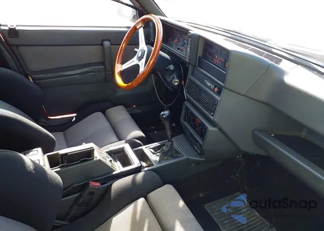 1988 Alfa Romeo Milano Green z USA, uszkodzony, nr VIN ZARDA1242J1051506